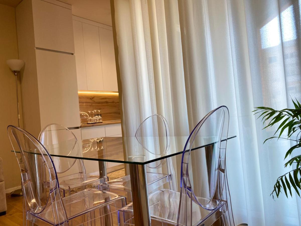 Nemis Apartments In The Centre Of Tirana Four Free Parking Eksteriør bilde
