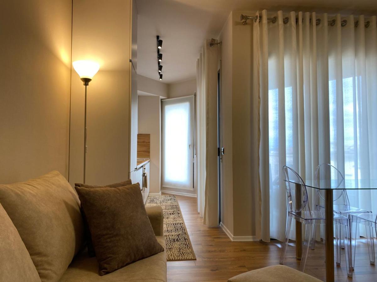 Nemis Apartments In The Centre Of Tirana Four Free Parking Eksteriør bilde