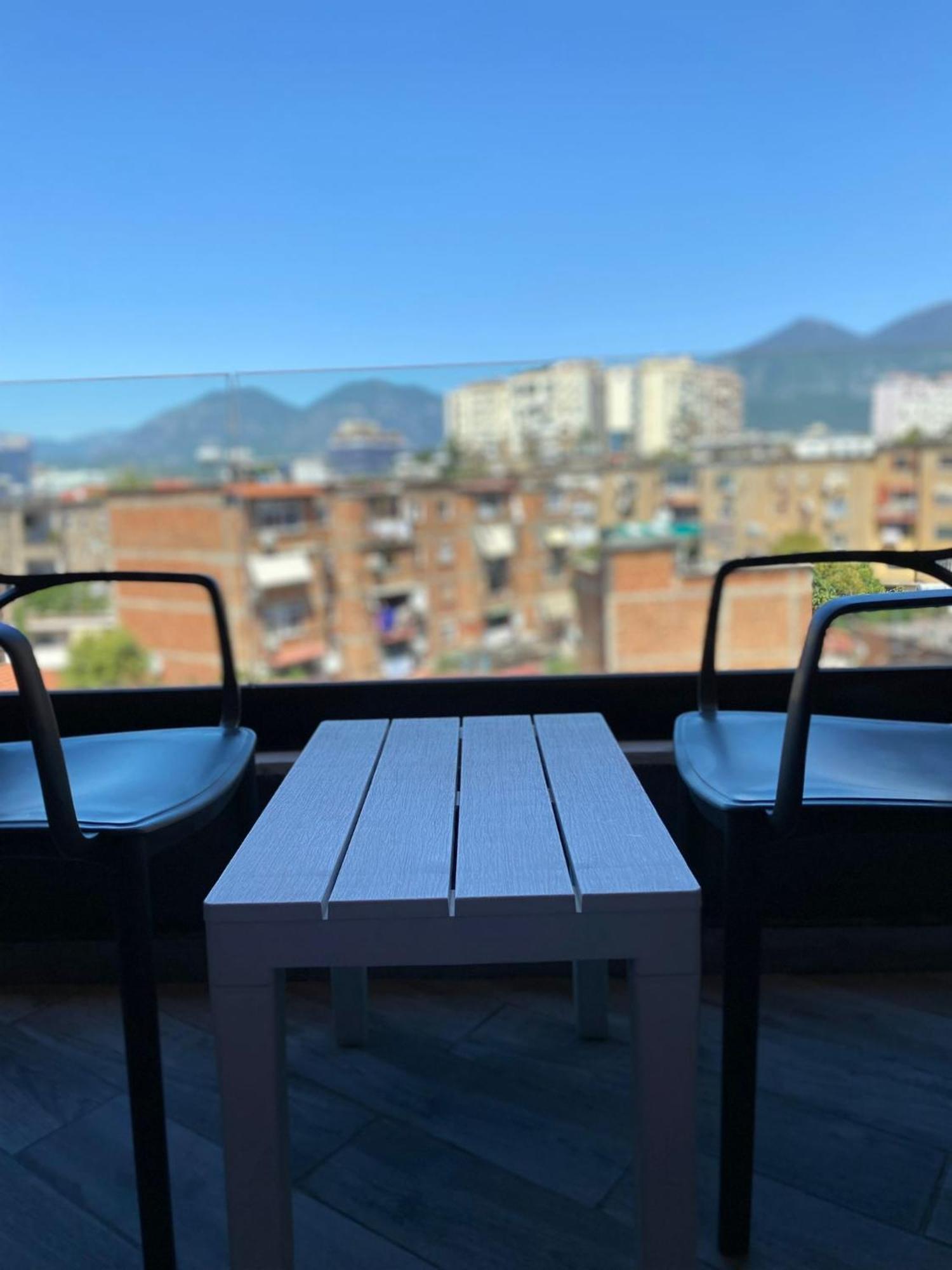 Nemis Apartments In The Centre Of Tirana Four Free Parking Eksteriør bilde